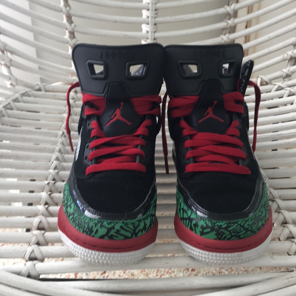 Boys Air Jordan Spizike model